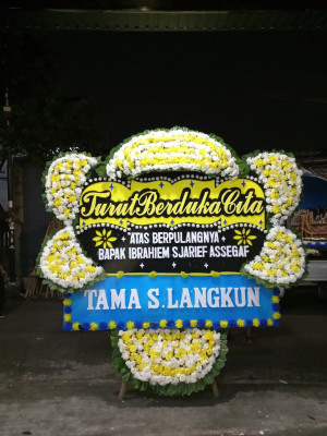 Papan Bunga Duka di Ngemplak Simongan